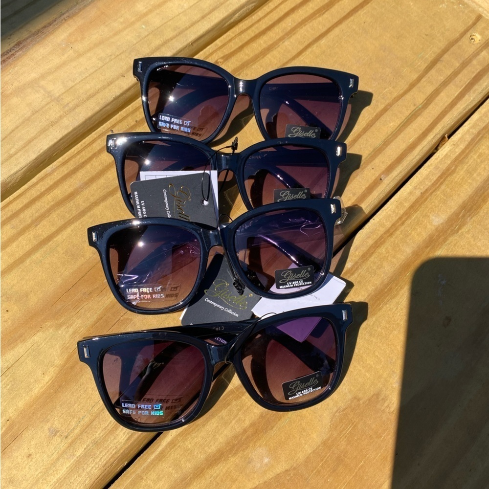 Kids black sunglasses, NWT​​​​​